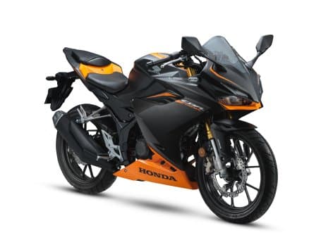 Yamaha CBR150R — angle 1 of 1