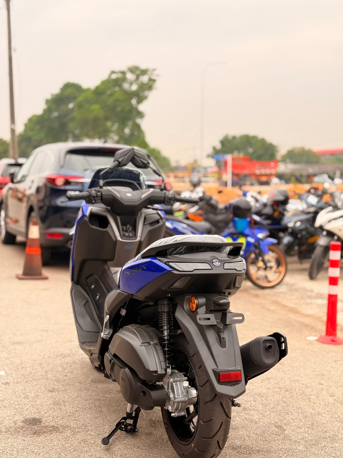 Yamaha NMAX thumbnail 3