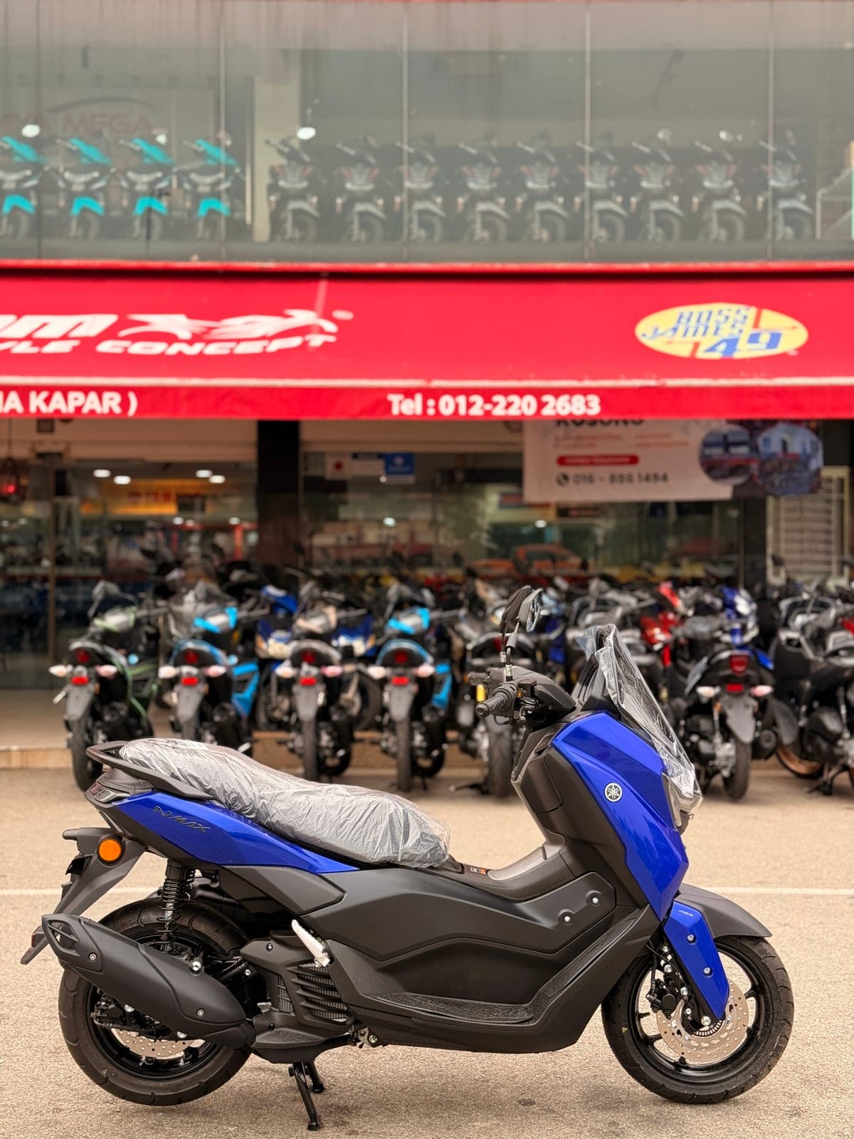 Yamaha NMAX thumbnail 5