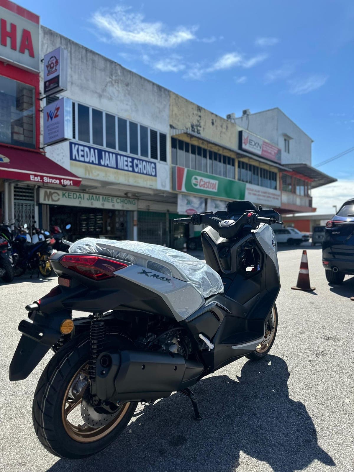XMAX 250